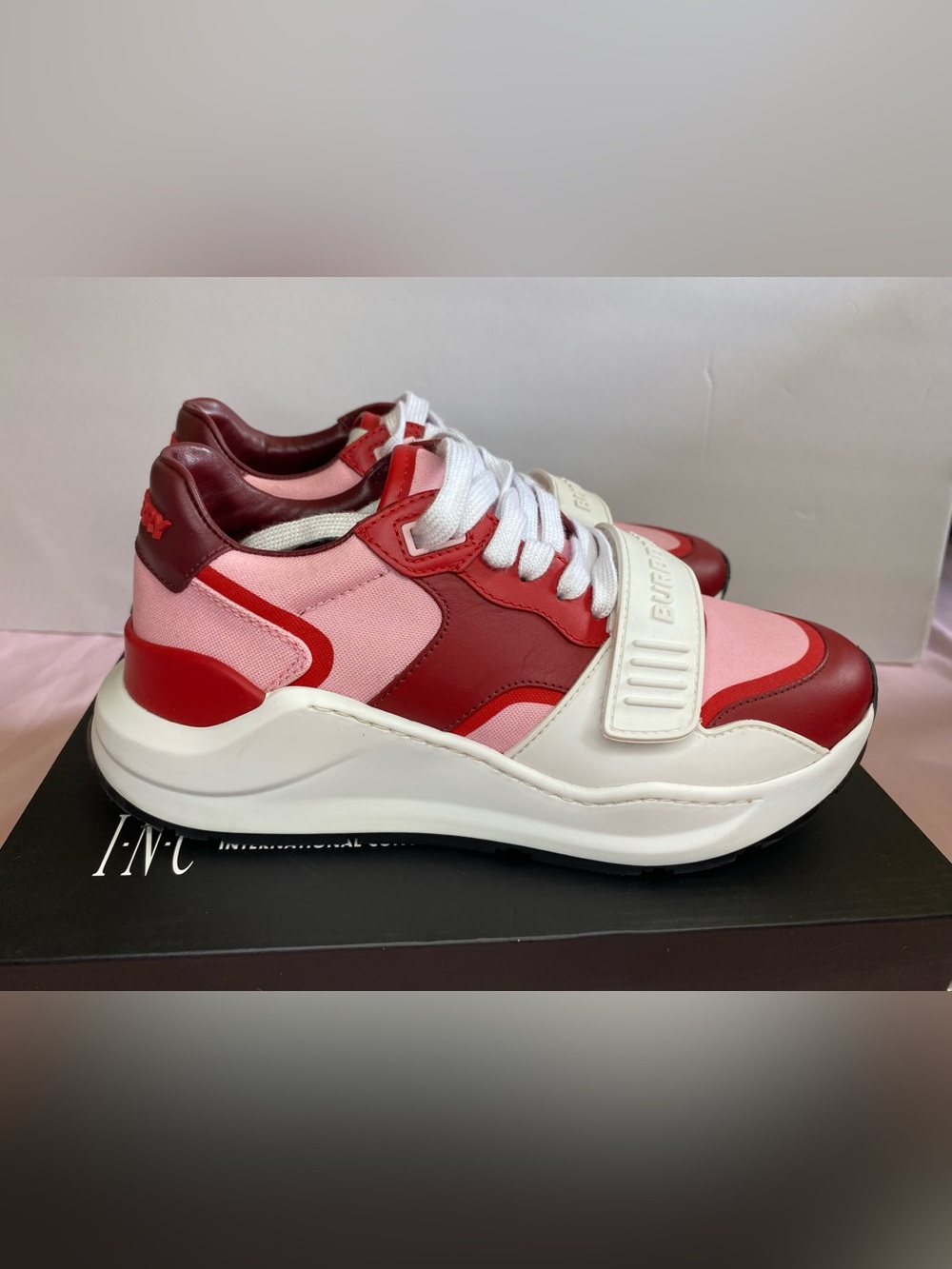 BURBERRY Red and Pink Lace-Up Strap Sneakers - Picture 2 of 15